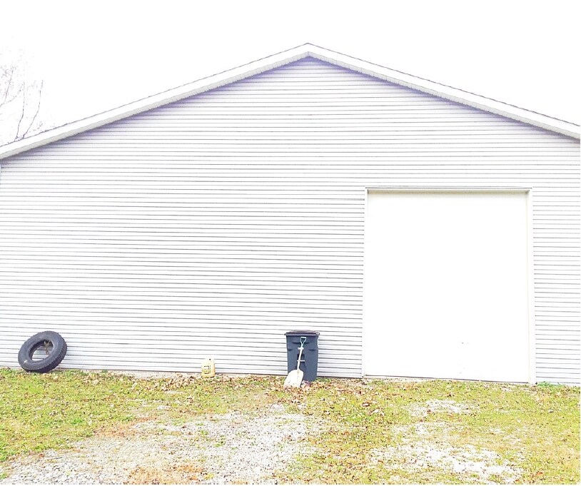 2426 SW 8th St, Akron, OH for sale Primary Photo- Image 1 of 1