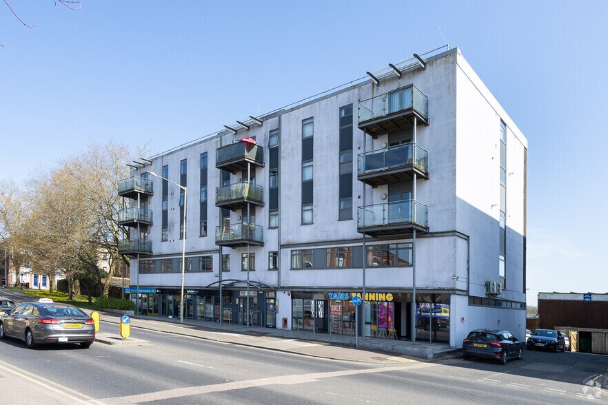 Station Rd, Ashford for lease - Primary Photo - Image 1 of 3