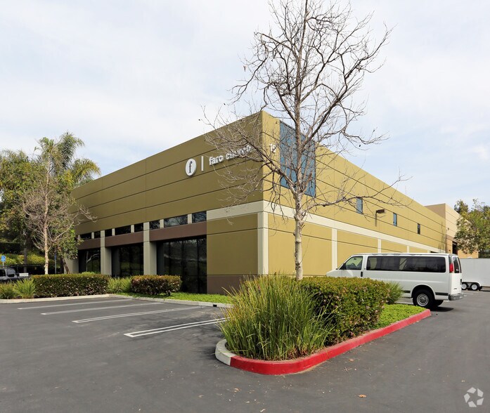 15 Spectrum Pointe Dr, Lake Forest, CA for sale - Primary Photo - Image 1 of 1