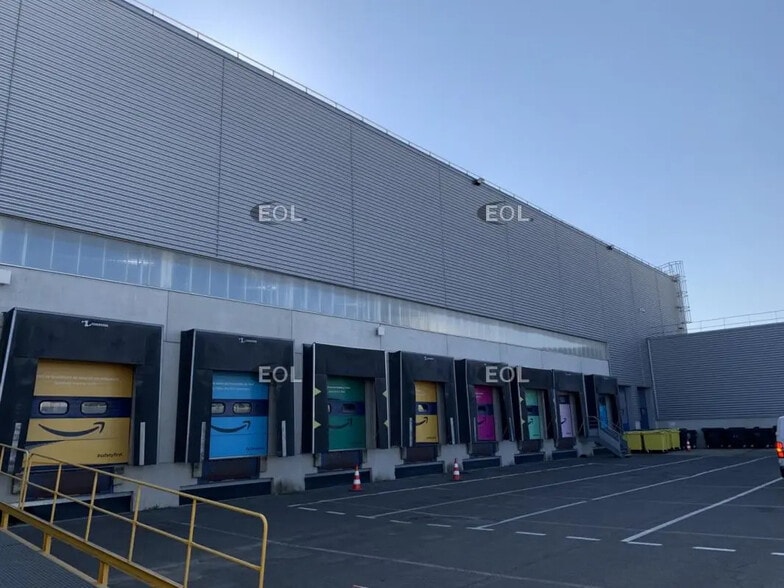 Industrial in Bonneuil-sur-Marne for lease - Building Photo - Image 2 of 18