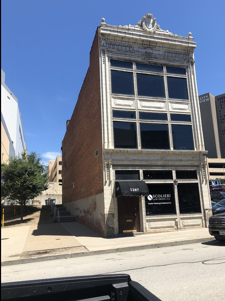 1207 Fifth Ave, Pittsburgh, PA for sale - Building Photo - Image 1 of 1