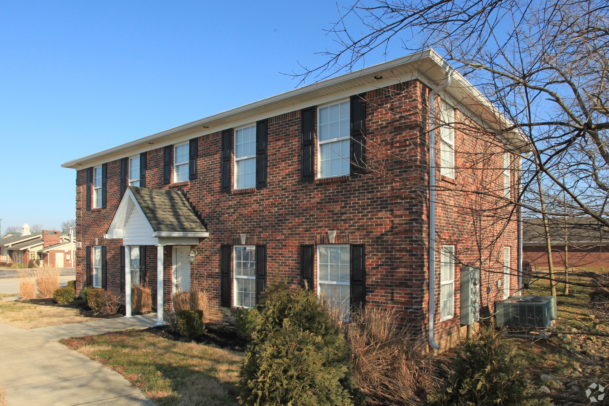 7301 Fegenbush Ln, Louisville, KY for lease Primary Photo- Image 1 of 32