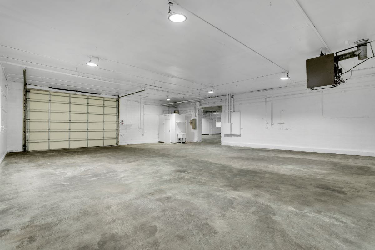 13940 - 13980 Tualatin Valley hwy, Beaverton, OR for lease Interior Photo- Image 1 of 31