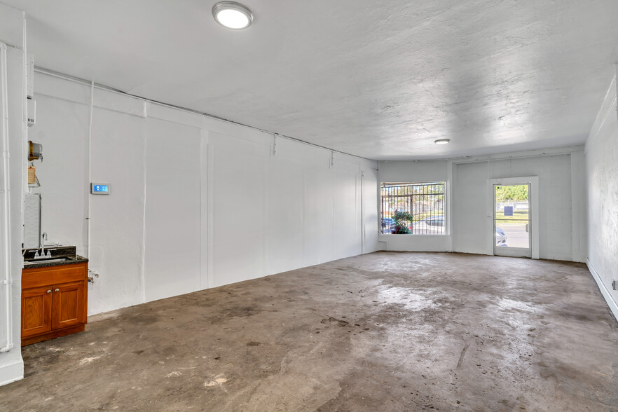 6114-6120 N Figueroa St, Los Angeles, CA for lease - Building Photo - Image 3 of 16