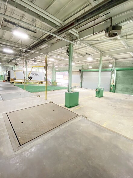 1400 Worden Rd, Wickliffe, OH for sale - Interior Photo - Image 3 of 17