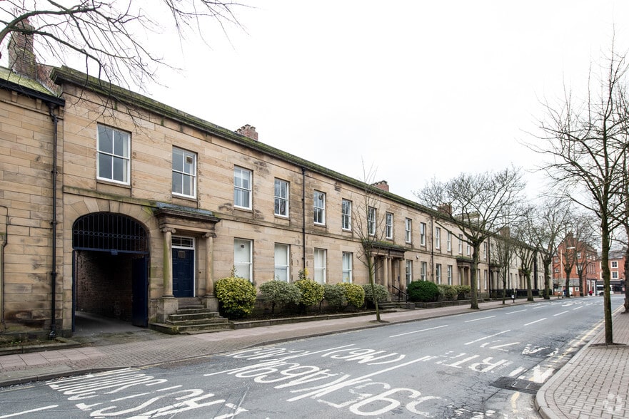 9-17 Victoria Pl, Carlisle for sale - Primary Photo - Image 1 of 1