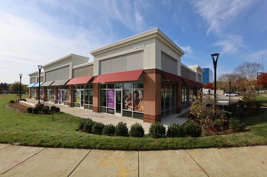 16901 Melford Blvd, Bowie, MD for lease - Building Photo - Image 1 of 21