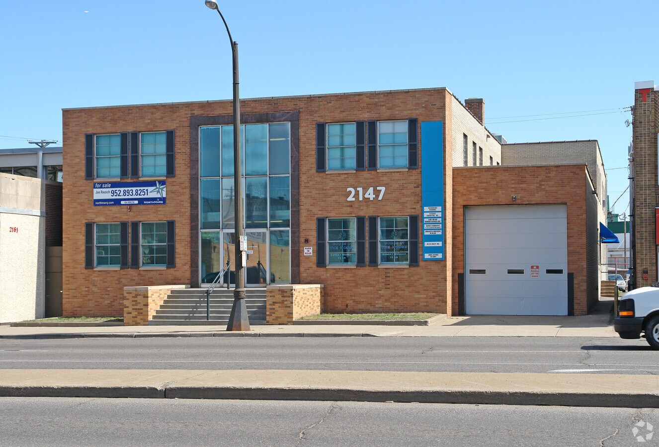 2147 W University Ave, Saint Paul, MN 55114