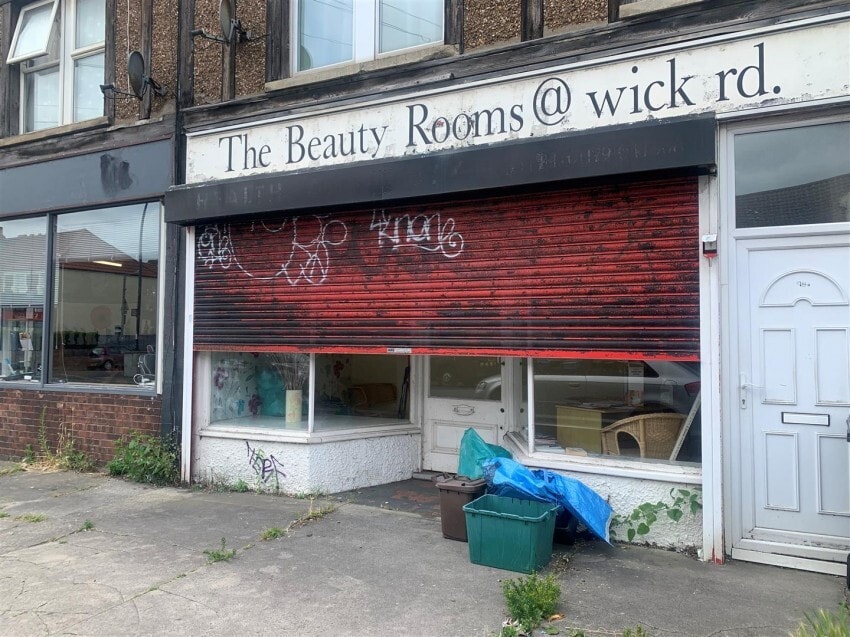 98 Wick Rd, Bristol for sale Primary Photo- Image 1 of 1