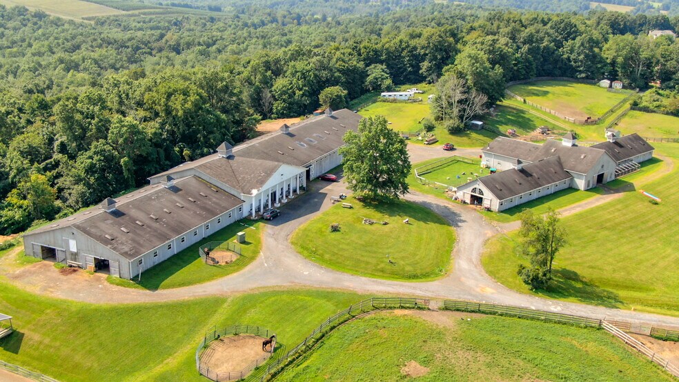 173 Sarah Wells Trl, Campbell Hall, NY for sale - Building Photo - Image 1 of 1