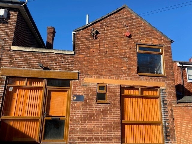 28A Rosamond Rd, Bedford for lease - Building Photo - Image 1 of 8