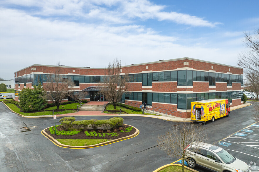 1352 Marrows Rd, Newark, DE for lease - Building Photo - Image 1 of 5