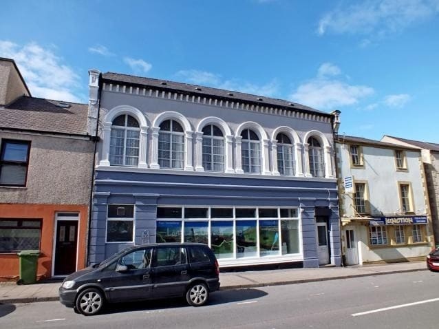 13-15 High St, Bethesda for sale Primary Photo- Image 1 of 1