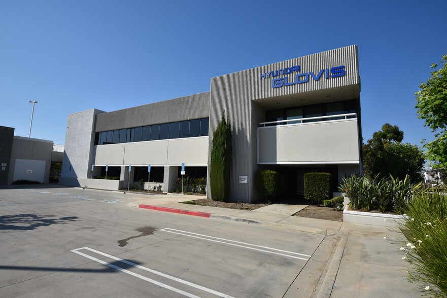 17305 Von Karman Ave, Irvine, CA for lease - Building Photo - Image 3 of 5