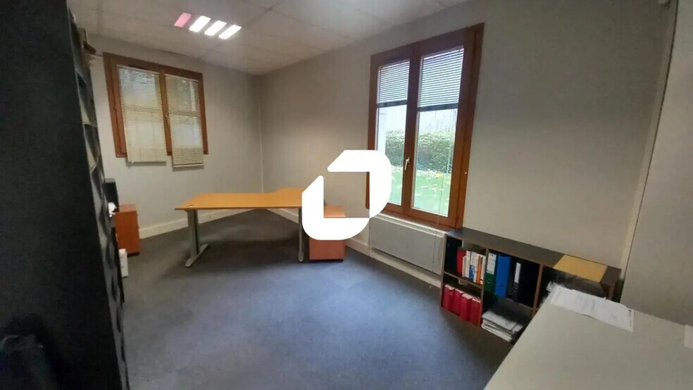 Office in Lille for lease - Interior Photo - Image 3 of 9