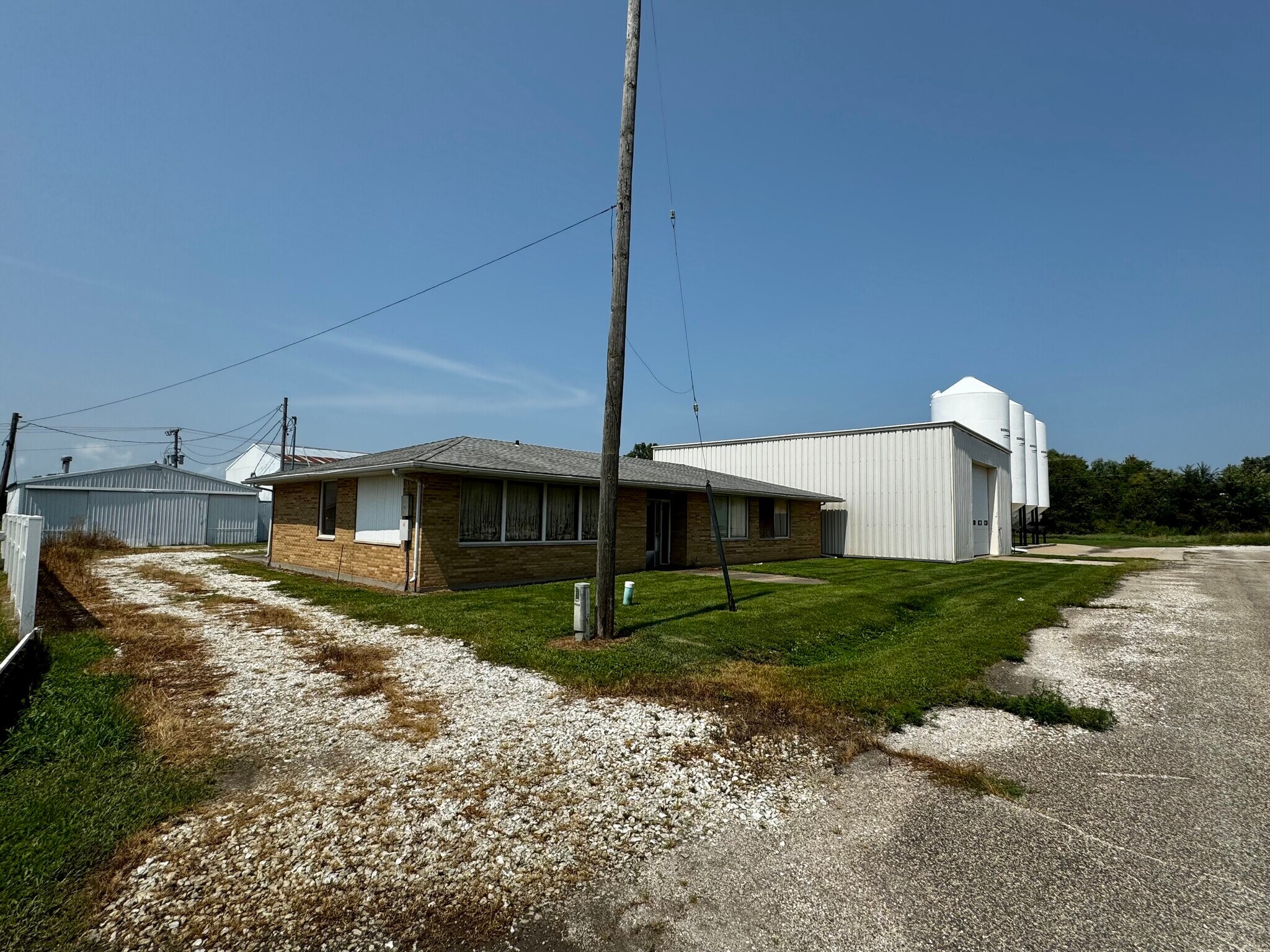 145 S Washington St, Bushnell, IL for sale Primary Photo- Image 1 of 26