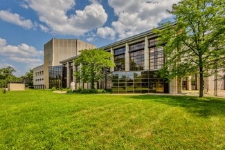 More details for 901-934 Center St, Elgin, IL - Health Care for Sale