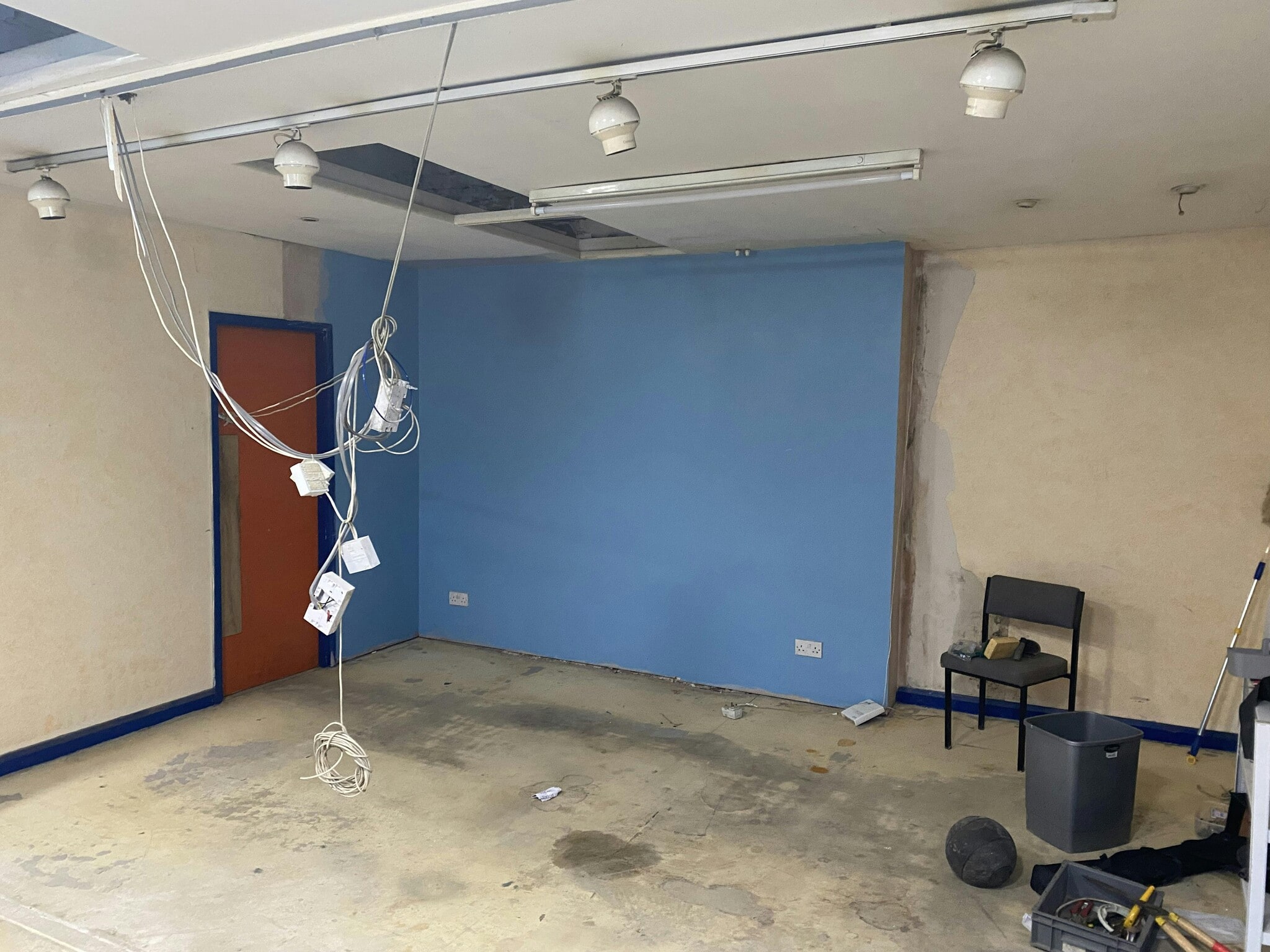 Huntingtower Rd, Sheffield for lease Interior Photo- Image 1 of 2