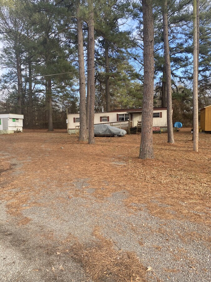 6218 Peters Rd, Jacksonville, AR 72076