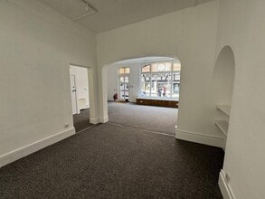 4 College St, Gloucester for lease Interior Photo- Image 2 of 7