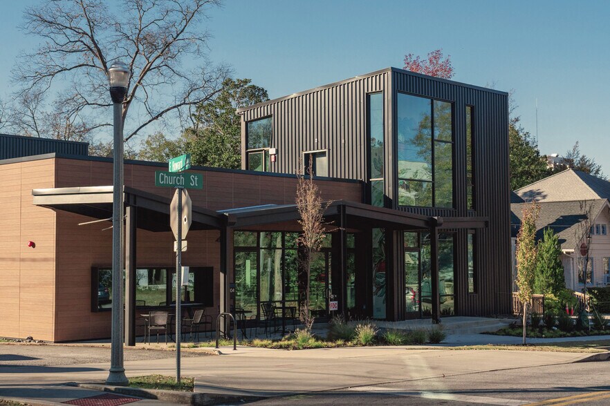 in Decatur, GA for sale - Building Photo - Image 1 of 1