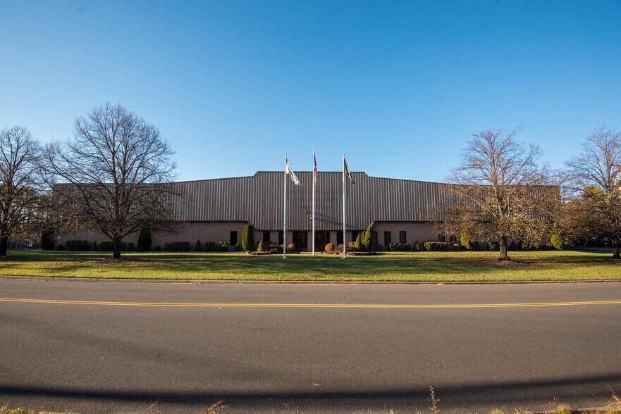 1950 Swarthmore Ave, Lakewood, NJ 08701