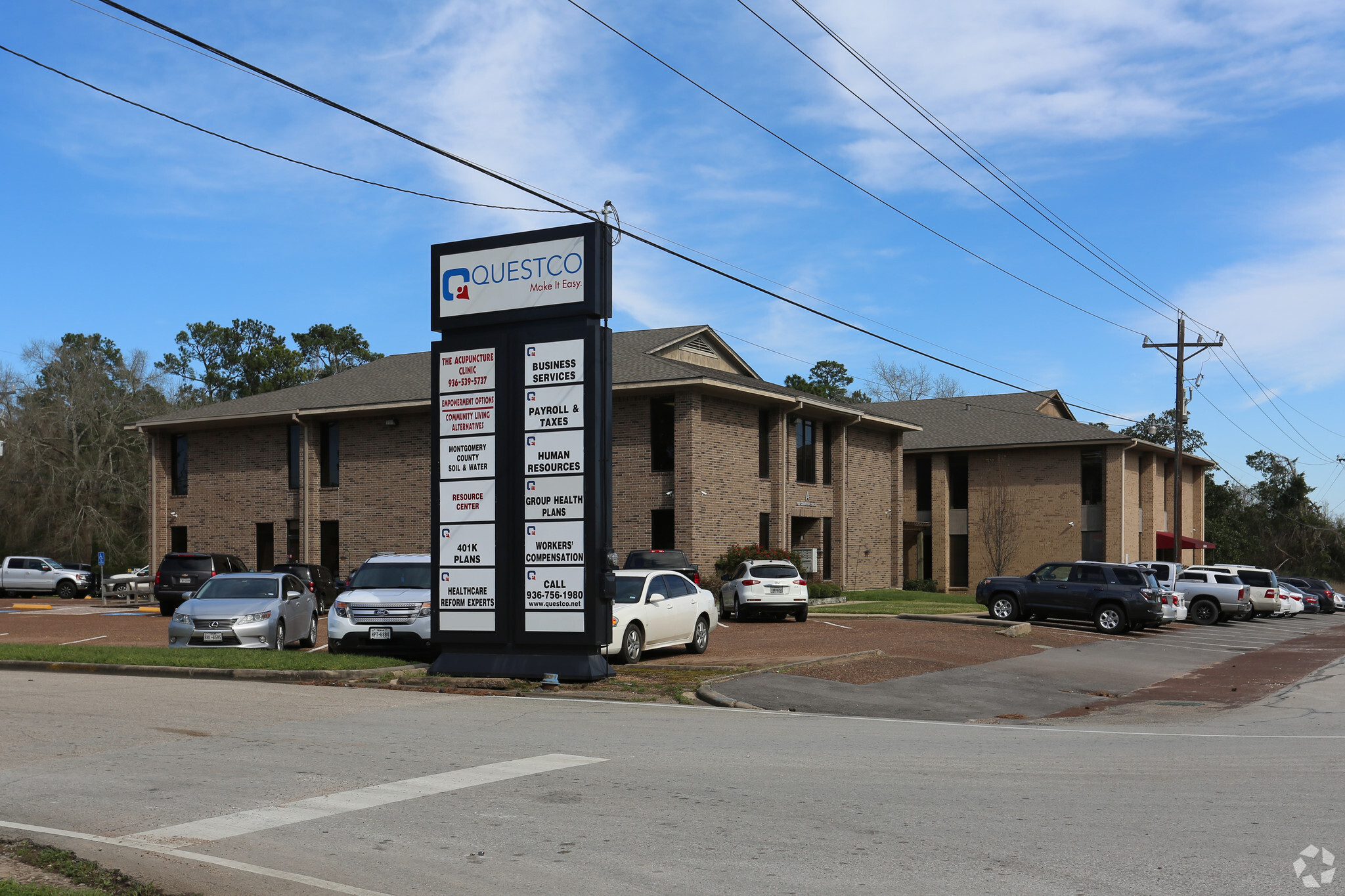 100 Commercial Cir, Conroe, TX for sale Primary Photo- Image 1 of 13