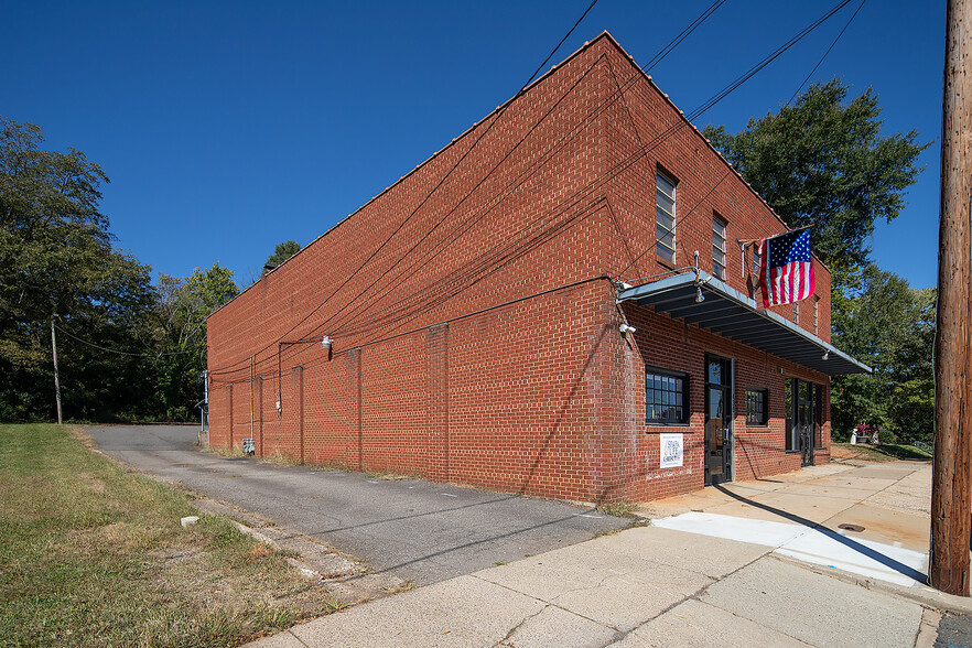 426 Western Ave, Statesville, NC for lease - Building Photo - Image 2 of 36