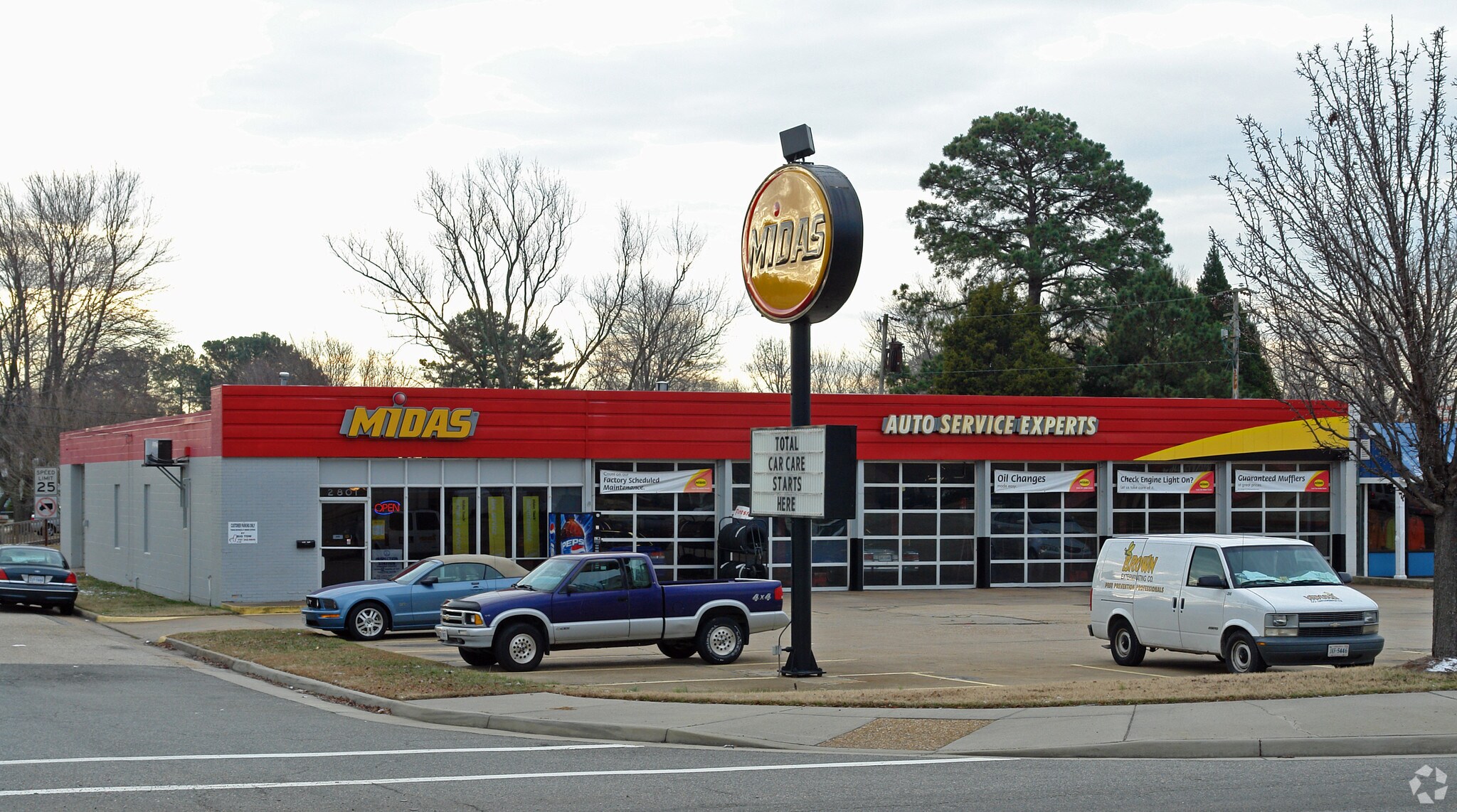 2801 W Mercury Blvd, Hampton, VA for sale Primary Photo- Image 1 of 1