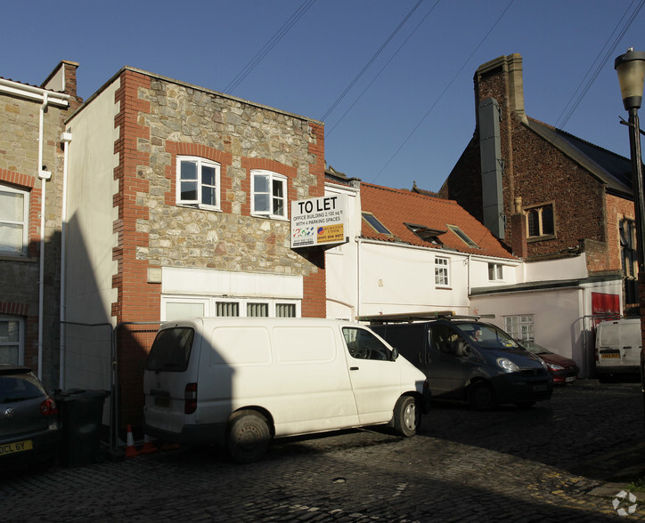 2-10 Kings Parade Mews, Bristol for lease - Building Photo - Image 2 of 3