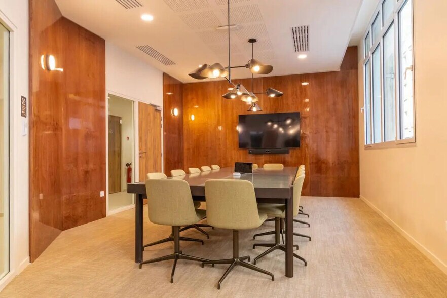 15 Rue Feydeau, Paris for lease - Interior Photo - Image 3 of 8