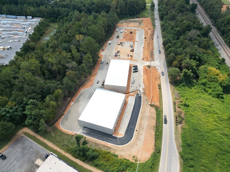 4625 Atlanta Hwy, Flowery Branch, GA for sale - Building Photo - Image 3 of 6