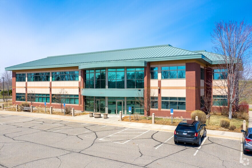 3717 23rd St S, Saint Cloud, MN for lease - Primary Photo - Image 1 of 27