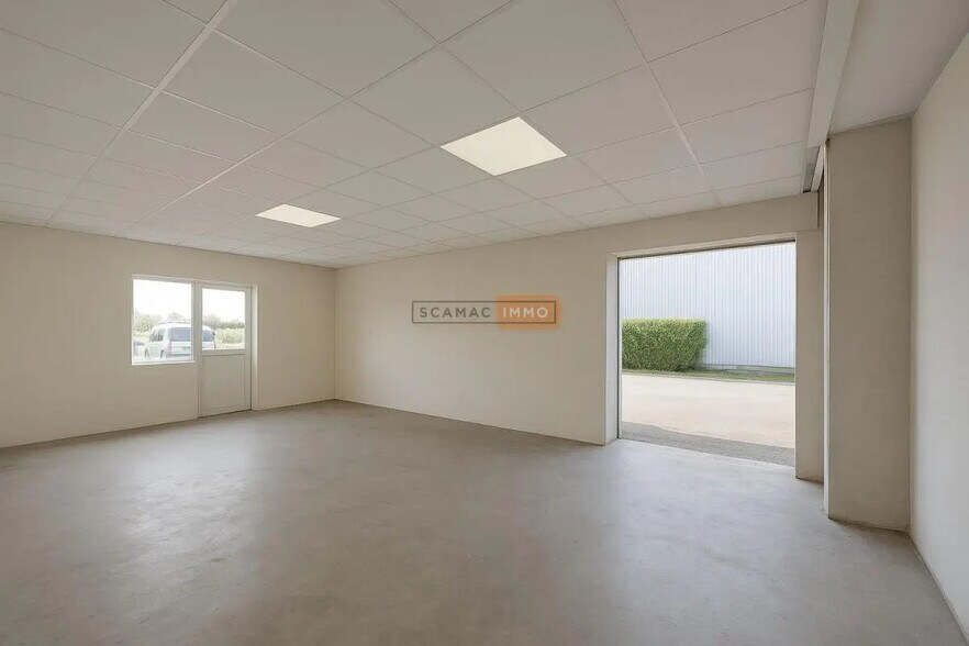 Flex in Puget-sur-Argens for sale - Interior Photo - Image 2 of 6