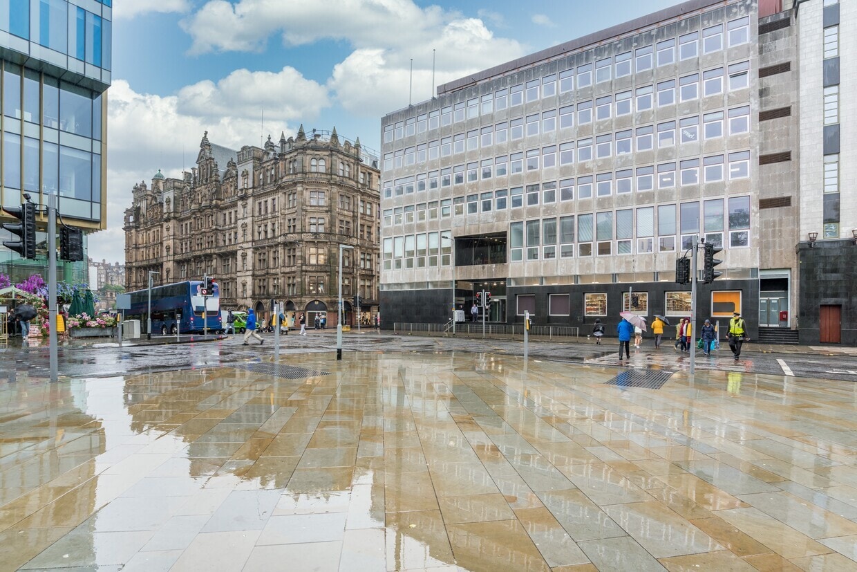9-10 St Andrew Sq, Edinburgh for sale Building Photo- Image 1 of 1