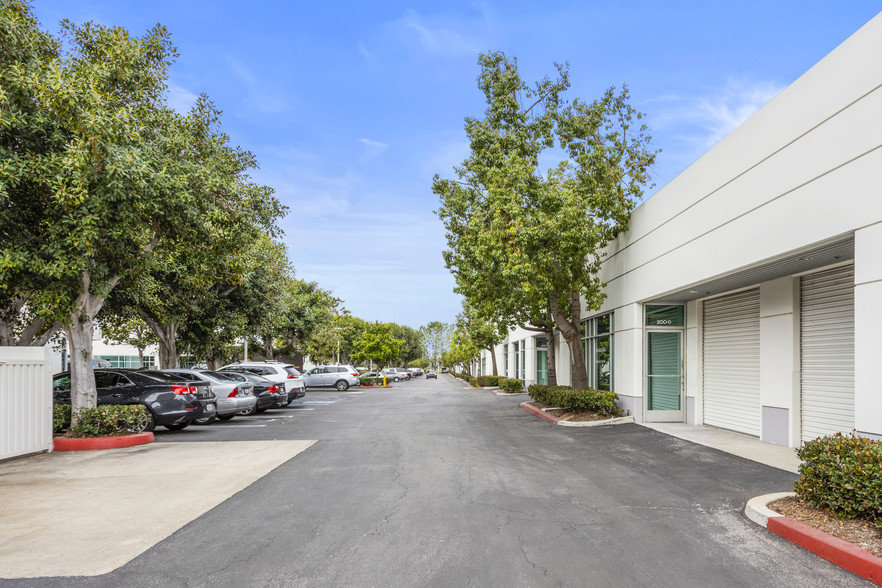 200 Technology Dr, Irvine, CA for lease - Building Photo - Image 1 of 10