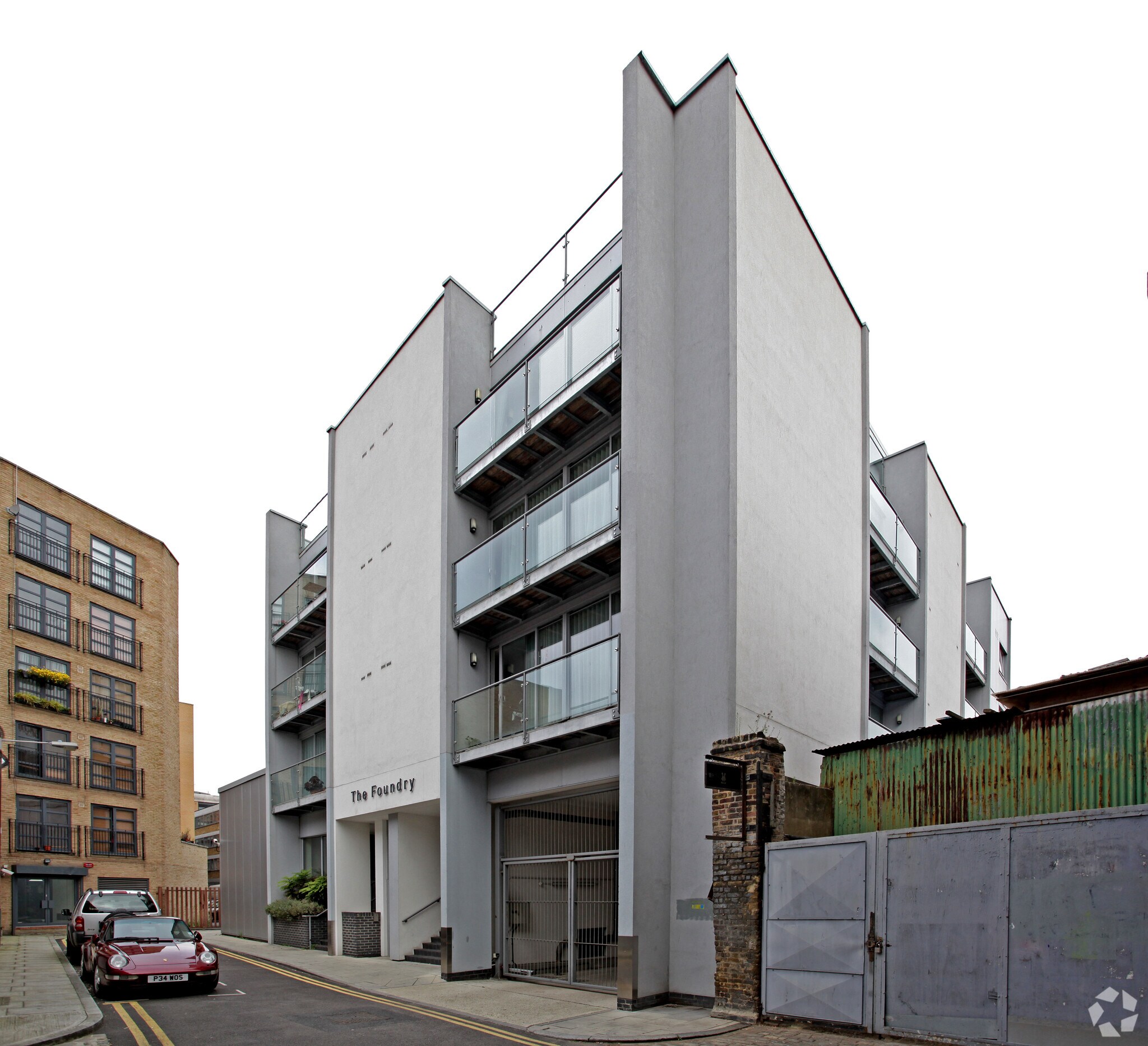 8-15 Dereham Pl, London for lease Primary Photo- Image 1 of 28