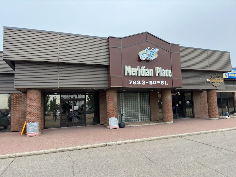 7633 50th St, Edmonton, AB for lease Interior Photo- Image 1 of 6
