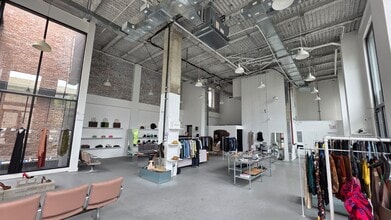 307-311 Grand St, Brooklyn, NY for lease Interior Photo- Image 2 of 8