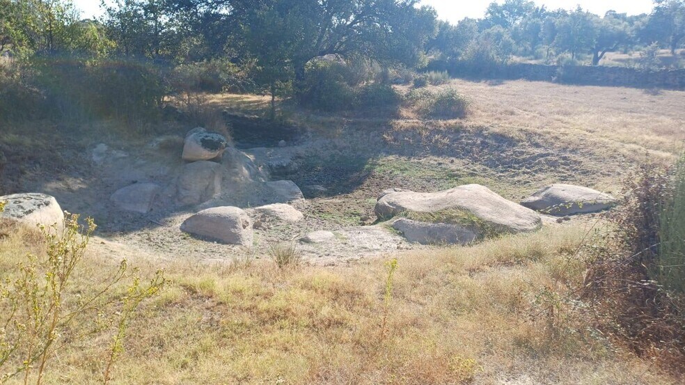 Land in Santibáñez el Bajo for sale - Building Photo - Image 3 of 11