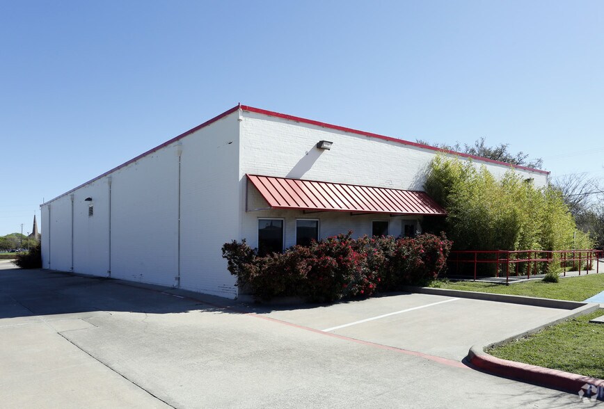 715 N Central Expy, Richardson, TX for sale - Primary Photo - Image 1 of 1
