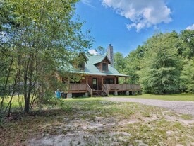 9545 178th St, Mc Alpin FL - Airbnb Property