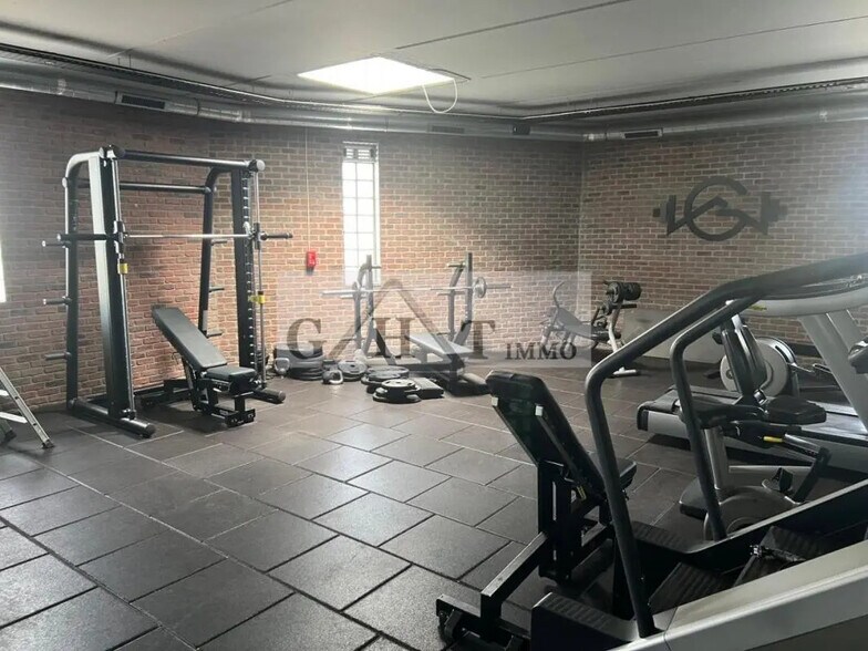 Office in Champigny-sur-Marne for lease - Interior Photo - Image 1 of 3