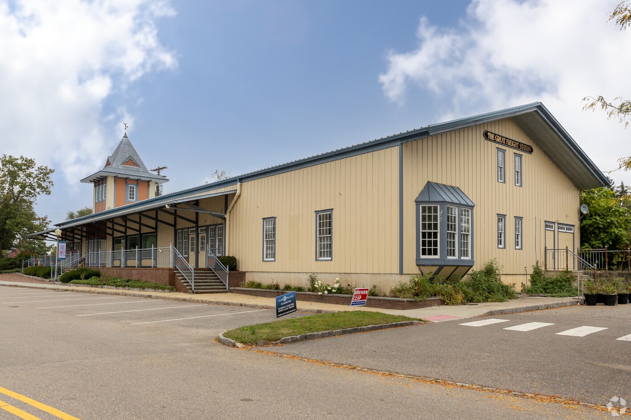 35 Stangl Rd, Flemington, NJ for sale Primary Photo- Image 1 of 1