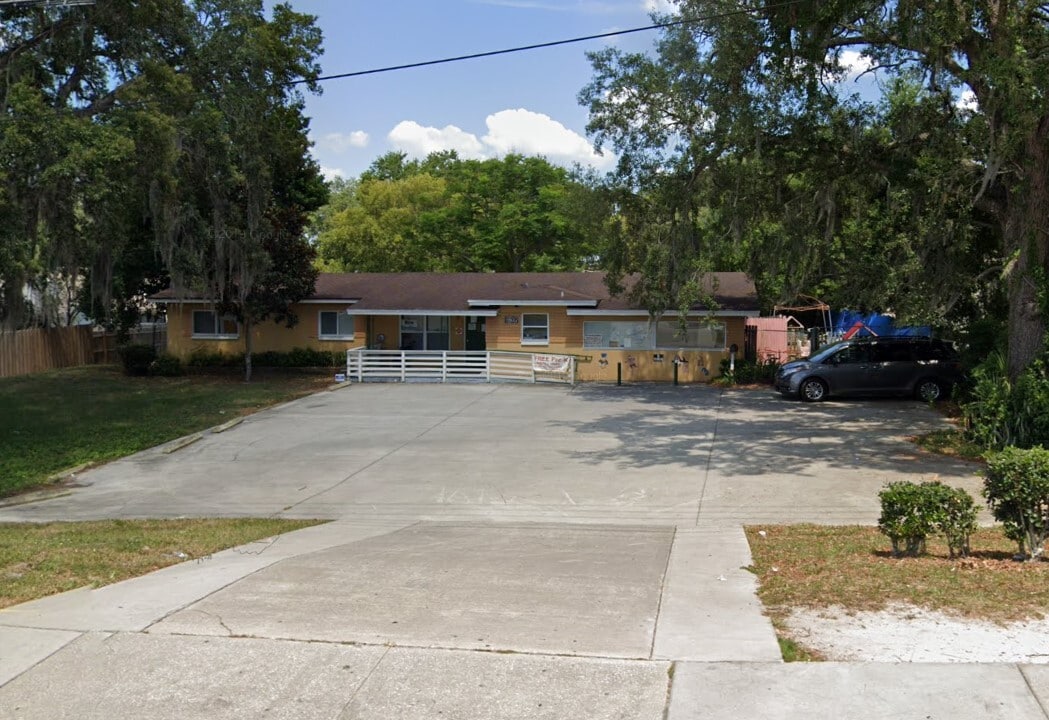 4607 N Pine Hills Rd, Orlando, FL 32808