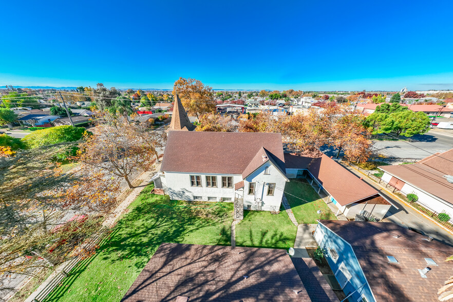 1505 E St, Livingston, CA for sale - Primary Photo - Image 1 of 64