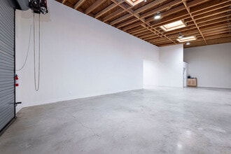 5131-5137 W Jefferson Blvd, Los Angeles, CA for lease Interior Photo- Image 1 of 32