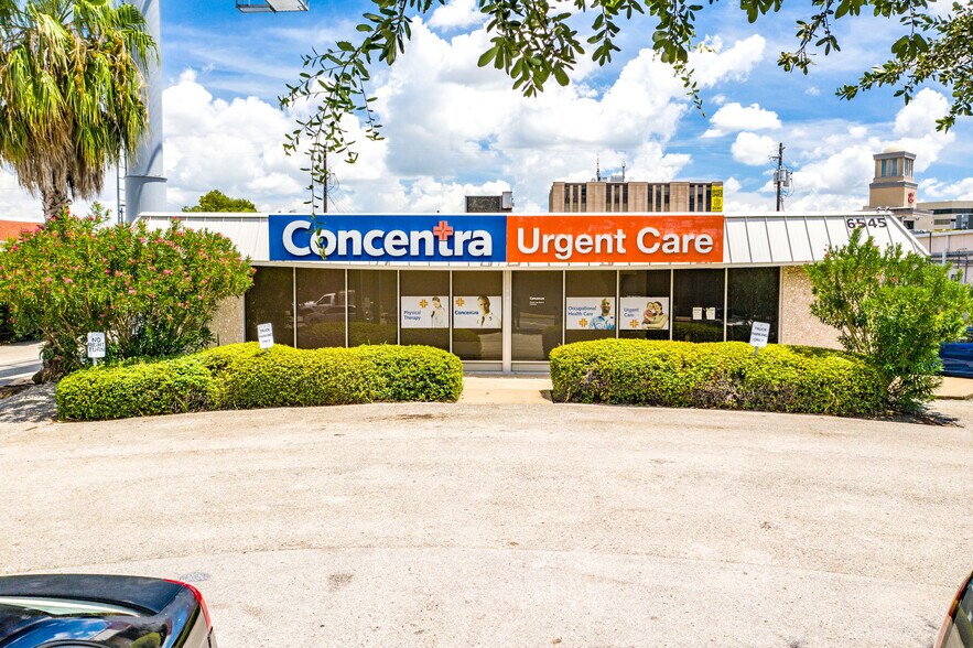 6545 Southwest Fwy, Houston, TX for sale - Primary Photo - Image 1 of 1