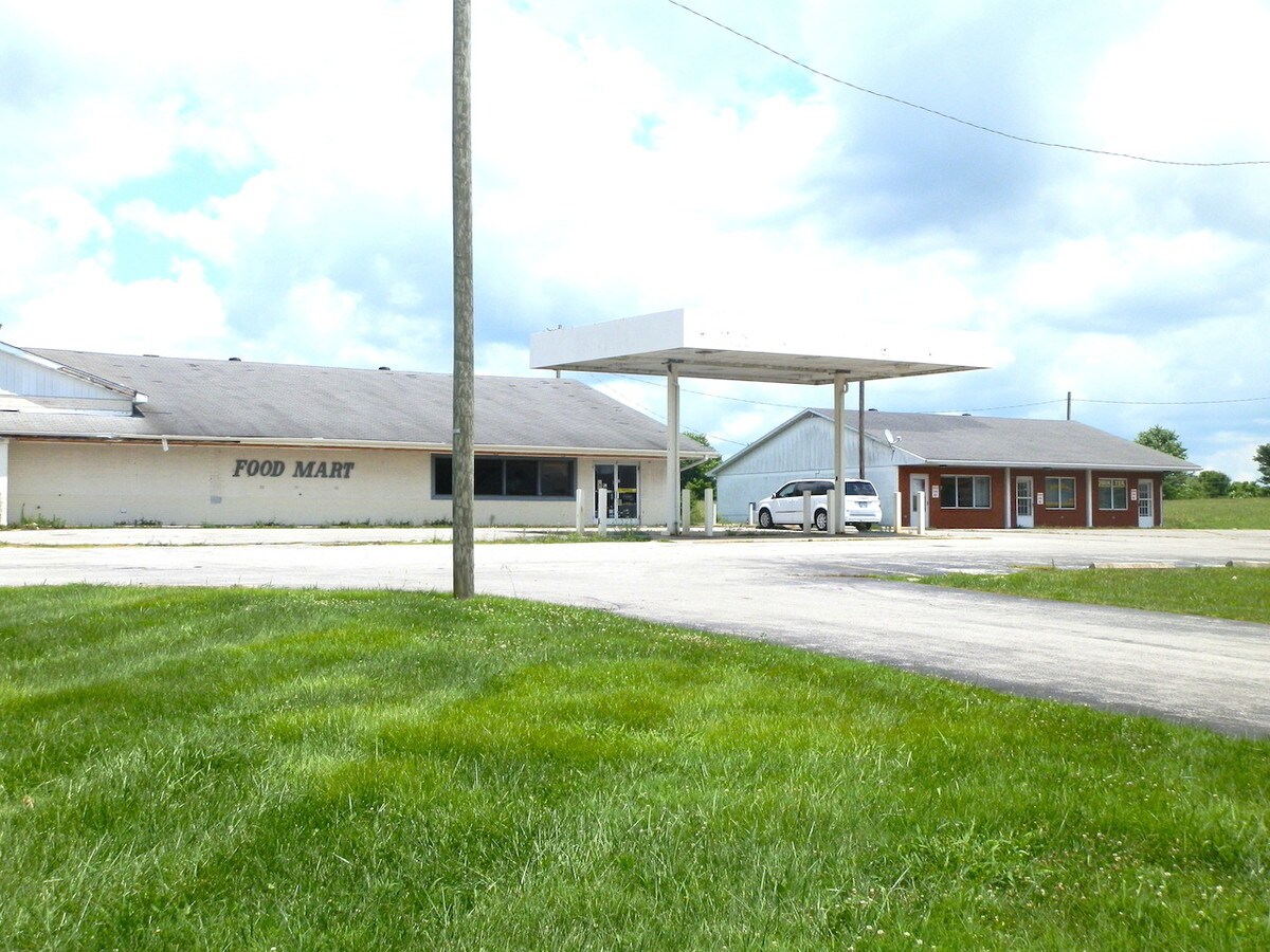 2637 E Highway 80, Russell Springs, KY 42642