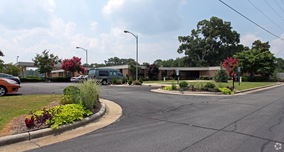 400 W Ransom St, Fuquay Varina, NC for sale - Primary Photo - Image 1 of 1